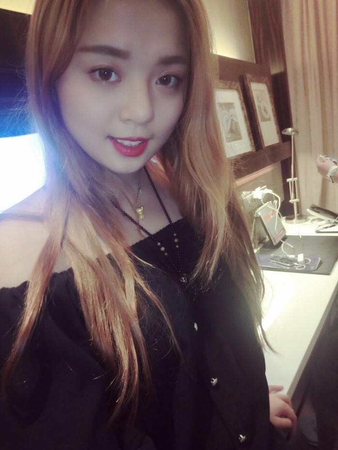 小黎:现在的家族在区服地位怎么样呢?